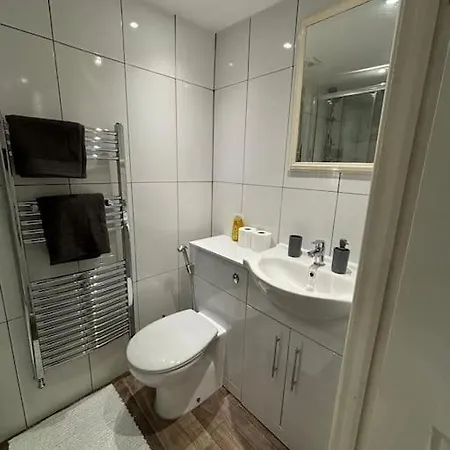 Cozy Apartment, Free Parking